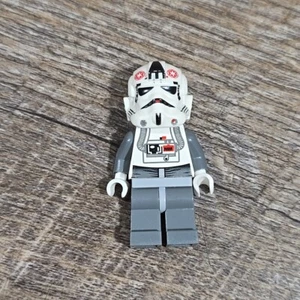 Lego AT-AT Driver Star Wars Minifigure Fig sw0102 - Picture 1 of 11