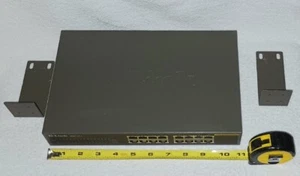 D-Link Rackmount Ethernet Switch 3.2Gbps TESTED DSS-16+ 16-Port 10/100 Unmanaged - Picture 1 of 8