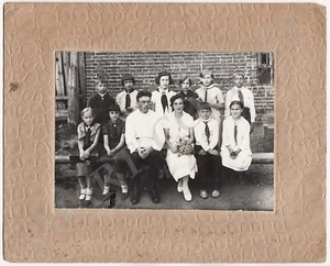 1937 Rusia Pioneros de 4ta Clase de la Escuela Borovichi Otorgando Foto de Gran Tamaño - Imagen 1 de 3
