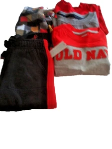 Lote de 5 artículos Bpys Clorthes tallas 18 meses-2T nuevos - Imagen 1 de 4