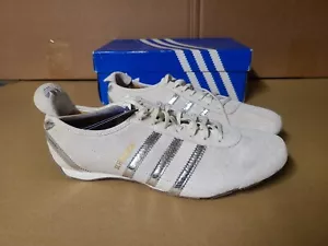 Nuevo Adidas Originales Raya Plateada Bajo Mujer Talla 7.5 Tenis Zapatos - Imagen 1 de 12