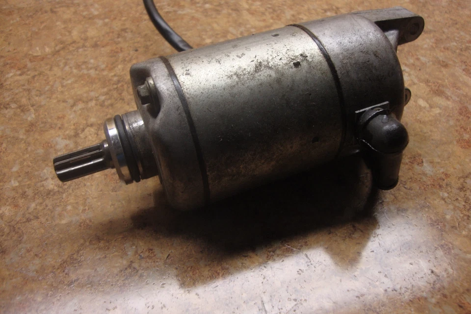 Motor de arranque eléctrico Honda CBR600 F3 CBR 600 CBR600F3 97 1997 I10 Foto 1 de 1