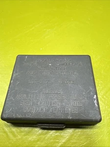 Vintage Militär Tarnfarbe Gesicht Make-up kompakt RJS Scientific Inc - Bild 1 von 7