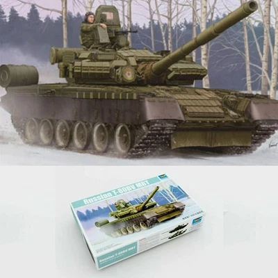 Trumpeter 1/35 Russian T-80BV Main Battle Tank MBT #05566 Model Assemble Set - Image 1 of 4