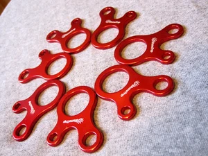 US.Seller-Nodo rosso a sgancio rapido 3 fori EDC sopravvivenza esterno alluminio - Foto 1 di 10