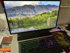HP ENVY 27-B255QD All-In-One 27" Touchscreen i7-8700t CPU 16GB Ram 2TB HDD - Picture 1 of 2