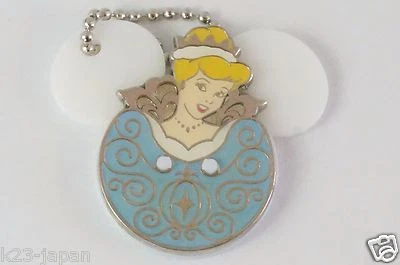 东京迪士尼度假区活动收藏品纽扣灰姑娘总决赛TDR — 第 1/2 张图片