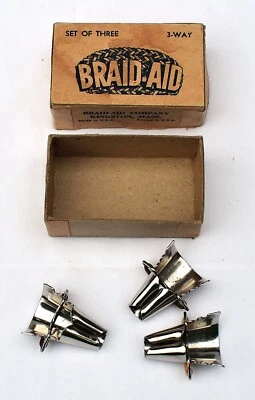 Braid-Aid - RUG BRAIDING BRAID KLAMP with Original Box - Set of 3 - 3-Way - Image 1 of 4