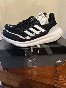 Adidas Ultraboost Light Running Shoes Women’s Size 6 Black/White - Picture 1 of 13