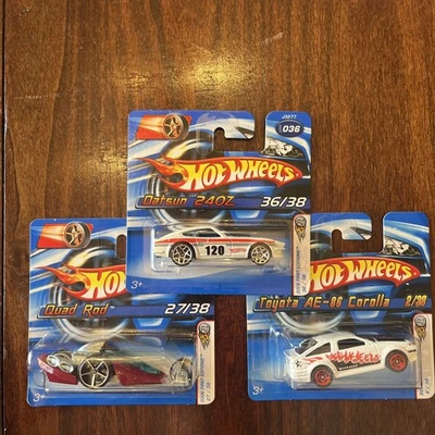 2006 风火轮第一版短卡套装 3 张 DATSUN、COROLLA、四杆 NIP — 第 1/4 张图片