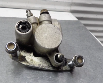 96-02 Pinza de freno delantera Honda CR80R / CR80RB (solo piezas) 45150-GS2-305 Foto 1 de 4