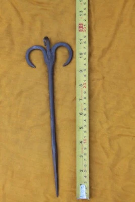 Soporte de filtro de opio tribal forjado a mano de hierro antiguo raro en v.v Foto 1 de 4