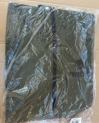 Chaqueta cortavientos Montana Colors Anorak graffiti pintura en aerosol Mtn Gemeos Revok Foto 1 de 2