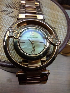 Tommy Bahama TB2040 Mother of Pearl Dial with butterfly clasp beatifull - Picture 1 of 5