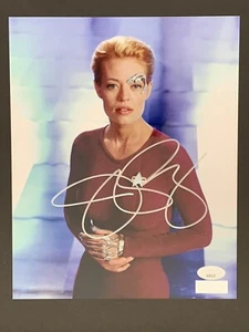 Jeri Ryan 8x10 Star Trek Voyager Seven of Nine Photo Signed Autographed JSA COA - Picture 1 of 2