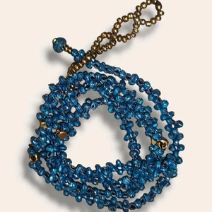 Kleines blaues Wickelarmband aus Recyclingpapier - Bild 1 von 8
