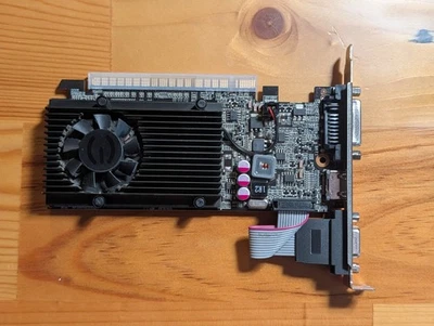 Tarjeta de gráficos EVGA 01G-P3-2615-KR EVGA NVIDIA GeForce GT 610 1GB GDDR3 HDMI USADA Foto 1 de 4