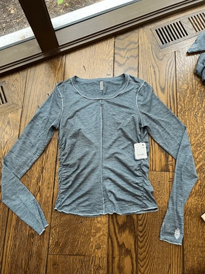 Free People Movement FP Right On Run Manga Larga Capa Skyline Azul Talla XL Nuevo Foto 1 de 4