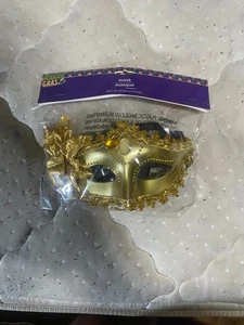 Mardi Gras Feather Embellished Mask unise Masquerade Carnival Costume Party Mask - Picture 1 of 9