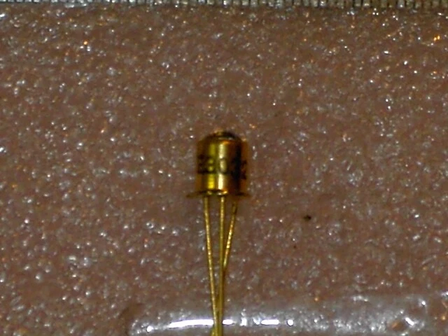 NTE 3032 Npn-Si Phototransistor Transistor - Image 1 of 1