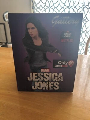 DIAMOND SELECT TOYS FEB178004 Select Toys Marvel Gallery: Netflix Defenders J... - Imagem 1 de 4