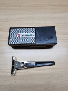 RASOIO VINTAGE GILLETTE TECHMATIC REGOLABILE CON CUSTODIA - Foto 1 di 10
