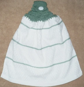 1 Crochet Top Hanging Kitchen Towel Striped Sage, Single light sage yarn - Picture 1 of 1