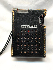 Vintage 1960's Peerless 12 Transistor AM Radio w Leather Case - Still Works Good