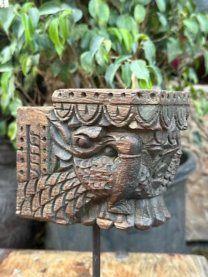 Hermoso candelabro figura de pájaro de 2 lados tallada a mano de madera antigua de 1700 Foto 1 de 4