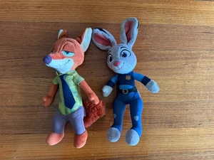 Disney Zootopia 35cm Nick Wilde & Judy Hopps Soft Plush Toy w sounds (Authentic) - Picture 1 of 9