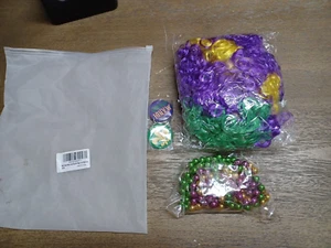 Mardi gras kinky curly wig Afro short style with beads and buttons - NEW - Picture 1 of 9