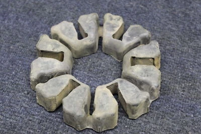 1981 年川崎 KZ1000A 后轮毂减震器座垫 ABSORBERS 42014-033 #18 — 第 1/4 张图片