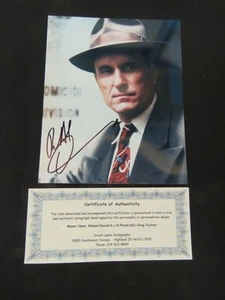 FOTO 8X10 FIRMADA AUTOGRAFIADA POR EL ACTOR ROBERT DUVALL EN FUNDA CON CERTIFICADO DE AUTENTICIDAD - Imagen 1 de 1