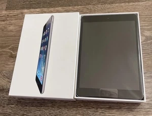Apple iPad Mini 16GB Wi-Fi Black Model Al432 - MF432E/A 2012 - New OPEN BOX - Picture 1 of 6