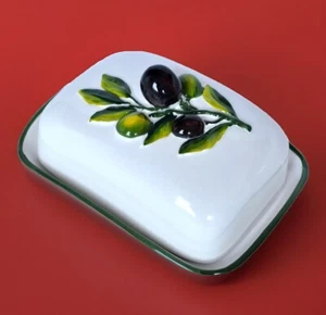 BASSANO KERAMIK große Butterdose  OLIVEN Relief  MEDITERRANES GESCHIRR - Bild 1 von 3