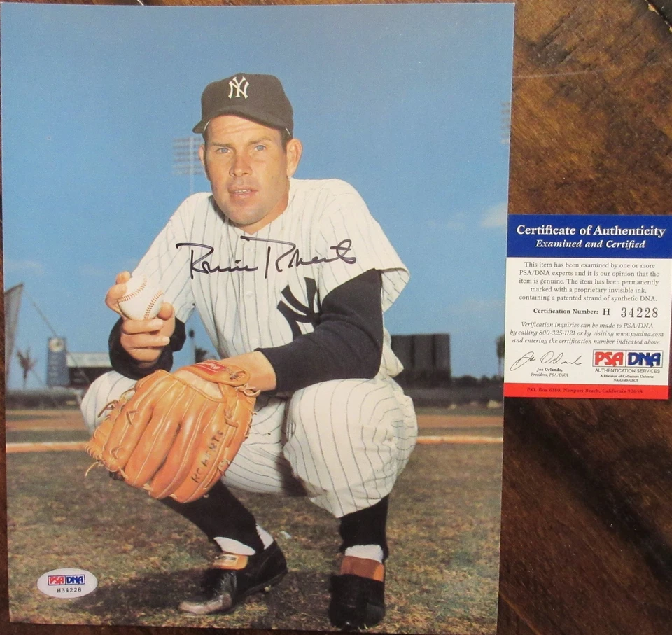 Robin Roberts Signed 8X10 Photo - PSA DNA - Image 1 of 1