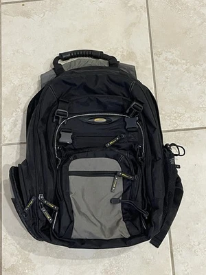 Mochila para portátil Targus modelo TCG650 Foto 1 de 4