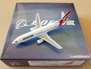 1:400 Boeing 737-400 Qantas Airways VH-TJO Panda Model - Picture 1 of 3