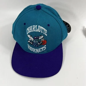 Gorra Charlotte Hornets Snapback Ajustable NBA Baloncesto Púrpura Lana Clásica - Imagen 1 de 9