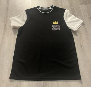 Camisa Kobe Bryant # 23 - Negra/Blanca/Púrpura - Reloj Hombre Talla Pequeña - Imagen 1 de 5