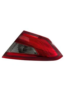 Tail Light Assembly FORD FOCUS Right 12 13 14 - Picture 1 of 8