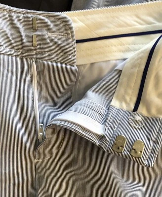 NUEVO CON ETIQUETAS~Calvin Klein~Ajuste favorito~Slack Bootcut~Talla 12 X 30~Rayas sutiles azules/blancas Foto 1 de 4