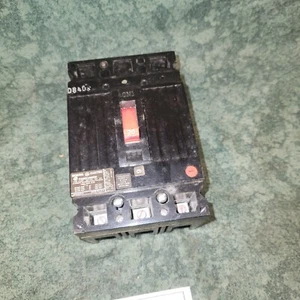 Interruptor General Electric THED136020 20 Amp 3 Fases 600VAC (27621-Tub-Z1) - Imagen 1 de 5
