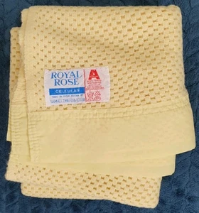 Royal Rose yellow Vintage Pram Cot Blanket Cellular Acrylic Made GB 85x130cm - Picture 1 of 4