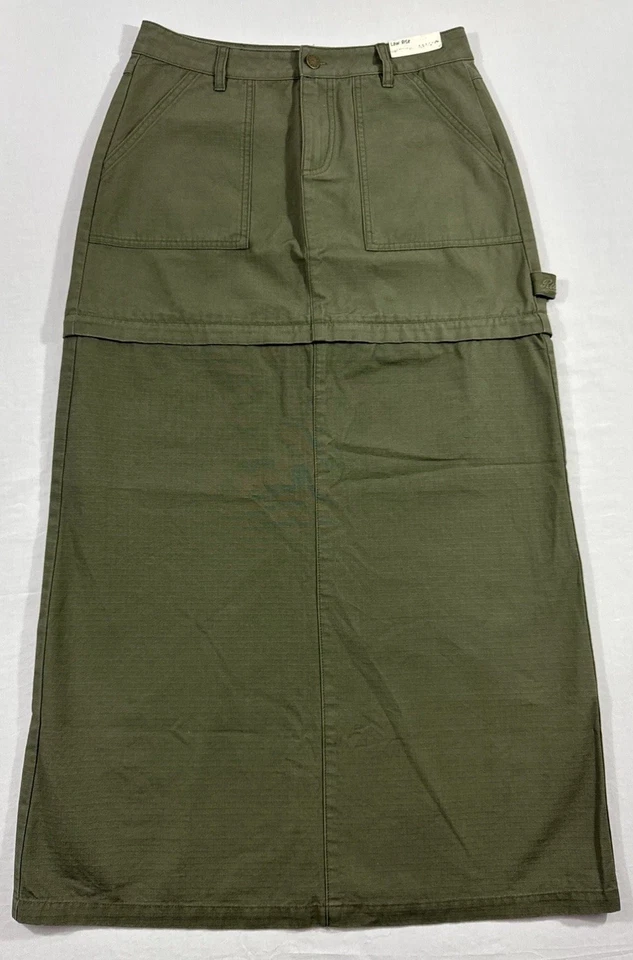 Maxi minifalda convertible roja oxidada con cremallera pequeña verde oliva tiro bajo Tilly’s Foto 1 de 4