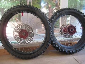 RM 250 SUZUKI @ 1993 RM 250 1993 FRONT AND REAR WHEEL SET - Picture 1 of 10