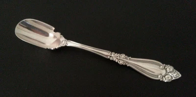 Cuchara de queso suave Wm Rogers Blenheim plateada c1898 Foto 1 de 4