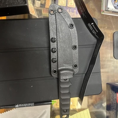 Los Cuchillos FOX Ryu conocidos por su punta afilada y espalda recta, BELLEZA ABSOLUTA Foto 1 de 4