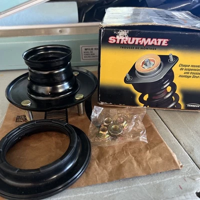 Kit de montaje de puntal con herrajes para Ford Taurus Flex Explorer Lincoln MKT Foto 1 de 4