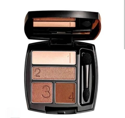 Avon True Colour Perfect Wear Eyeshadow Quad Shade NUDE GLOW  - Image 1 of 4